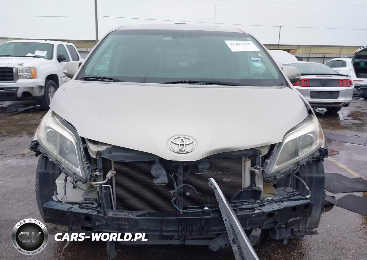 2017 Toyota Sienna Limited Premium 7 Passenger VIN:5TDYZ3DC6HS770145 - 12