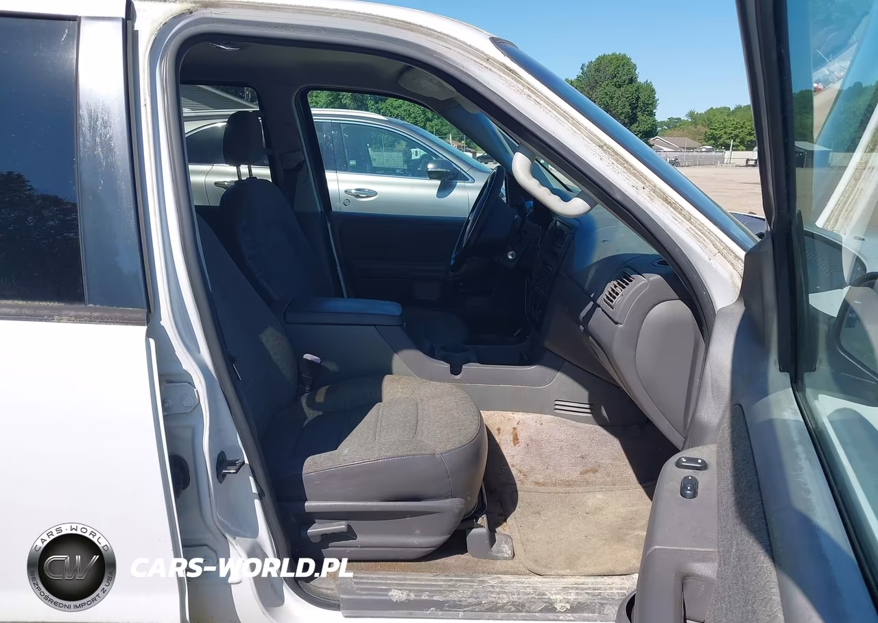 2004 Ford Explorer Xls VIN:1FMZU72K84ZB17857 - 5
