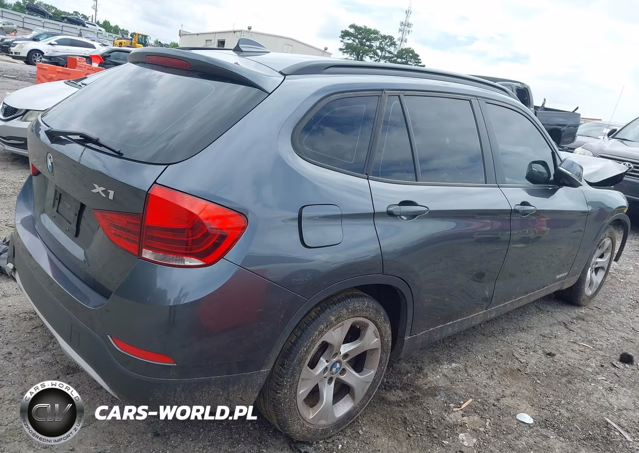 2013 BMW X1 Sdrive28I VIN:WBAVM1C58DVL64132 - 4