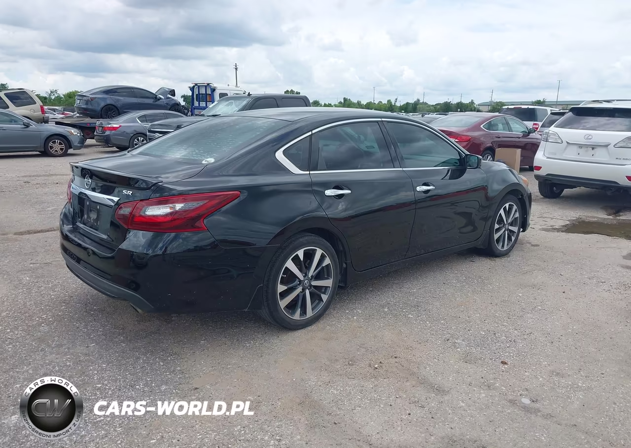 2017 Nissan Altima 2.5 Sr VIN:1N4AL3AP0HC277871 - 4