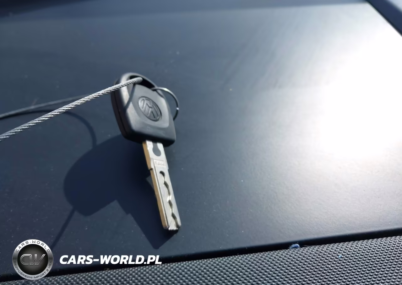 2008 Volkswagen New Beetle S-Se VIN:3VWRG31C88M526380 - 11