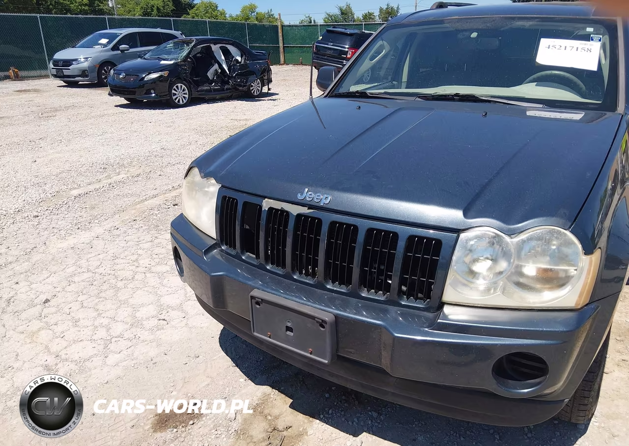 2007 Jeep Grand Cherokee Laredo VIN:1J8GR48K67C556297 - 6