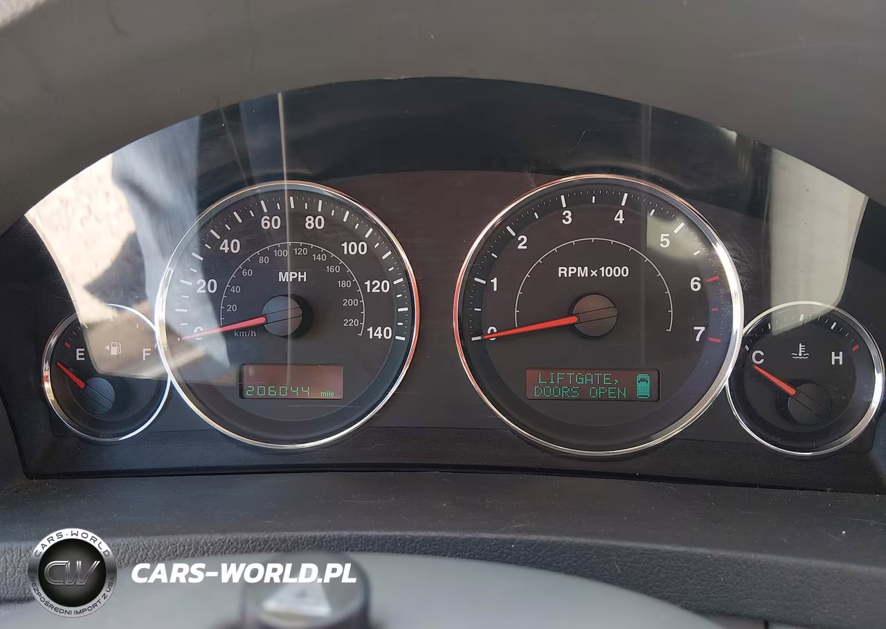 2007 Jeep Grand Cherokee Laredo VIN:1J8GR48K67C556297 - 7