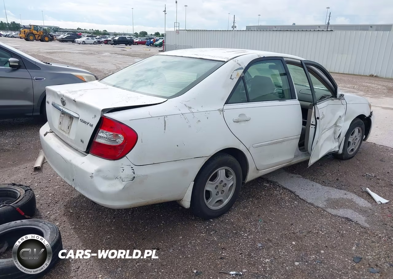 2002 Toyota Camry Le V6 VIN:4T1BF32K12U022345 - 4