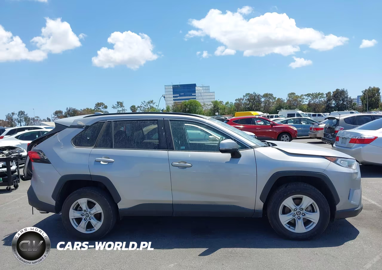 2021 Toyota Rav4 Xle VIN:2T3P1RFV8MC157409 - 13