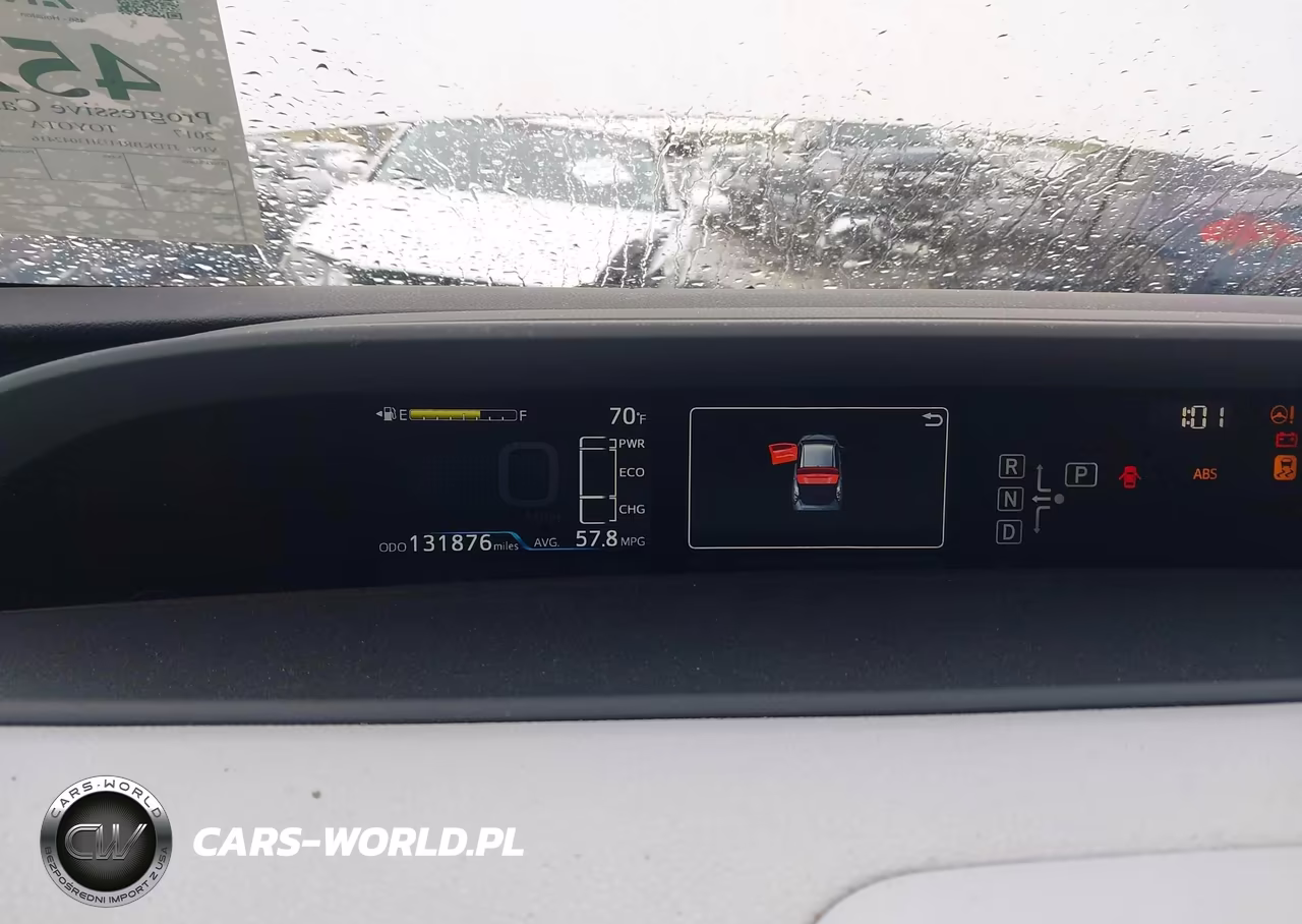 2017 Toyota Prius Two VIN:JTDKBRFU3H3042416 - 7