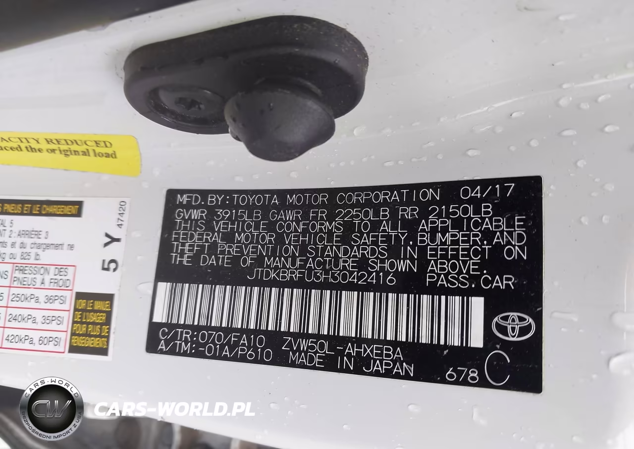 2017 Toyota Prius Two VIN:JTDKBRFU3H3042416 - 9
