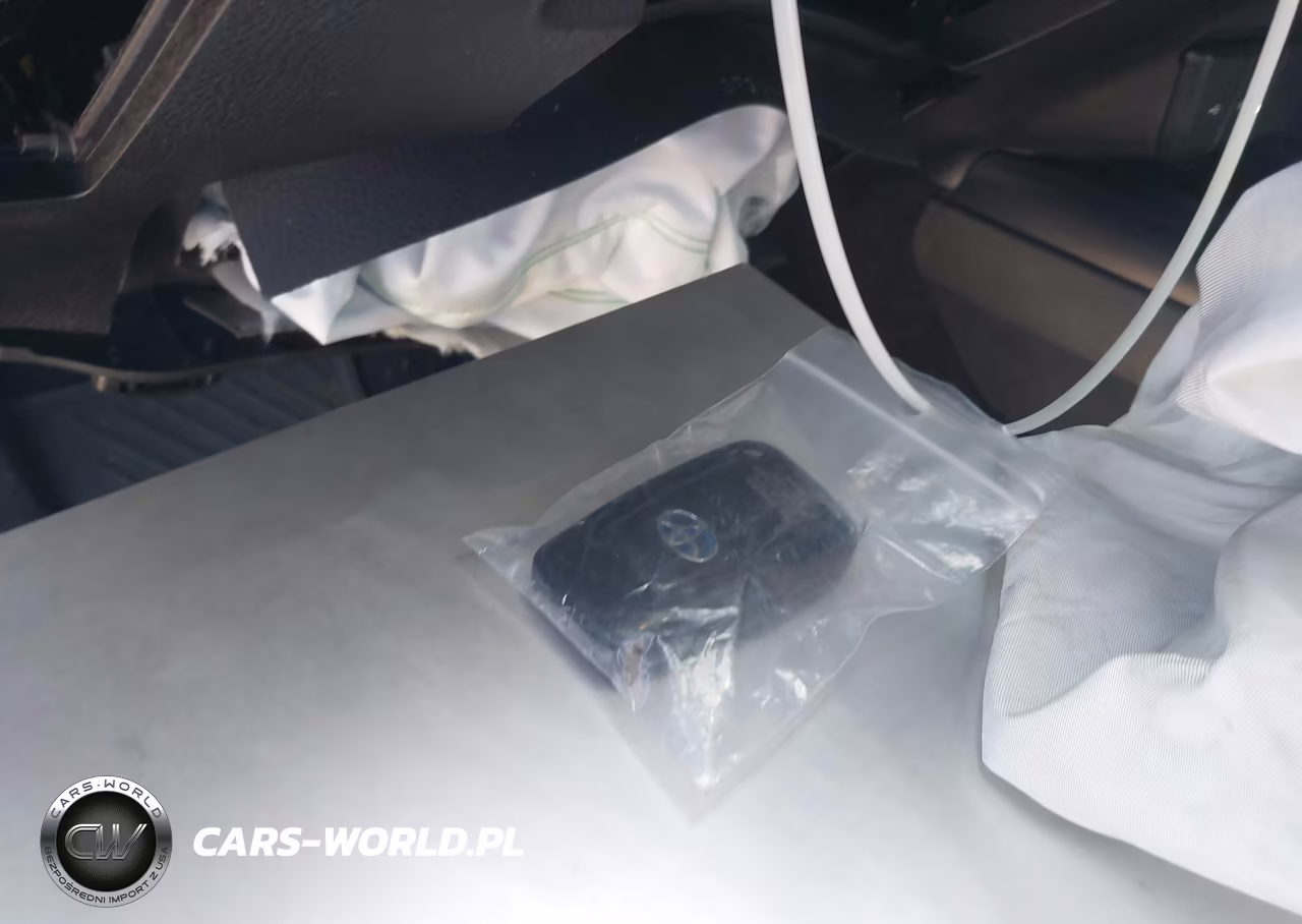 2020 Toyota Camry Xle Hybrid VIN:4T1F31AK6LU541957 - 11