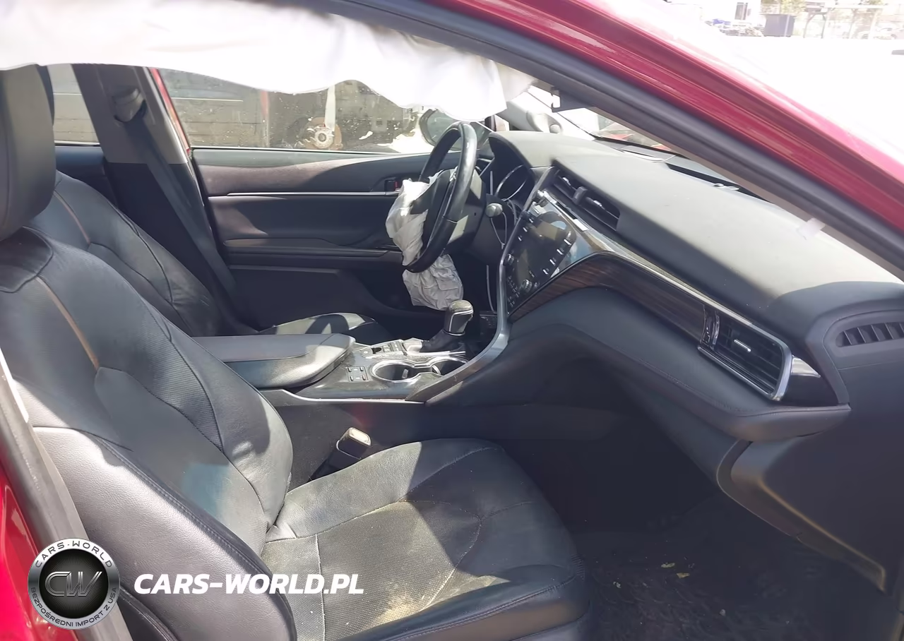 2020 Toyota Camry Xle Hybrid VIN:4T1F31AK6LU541957 - 5