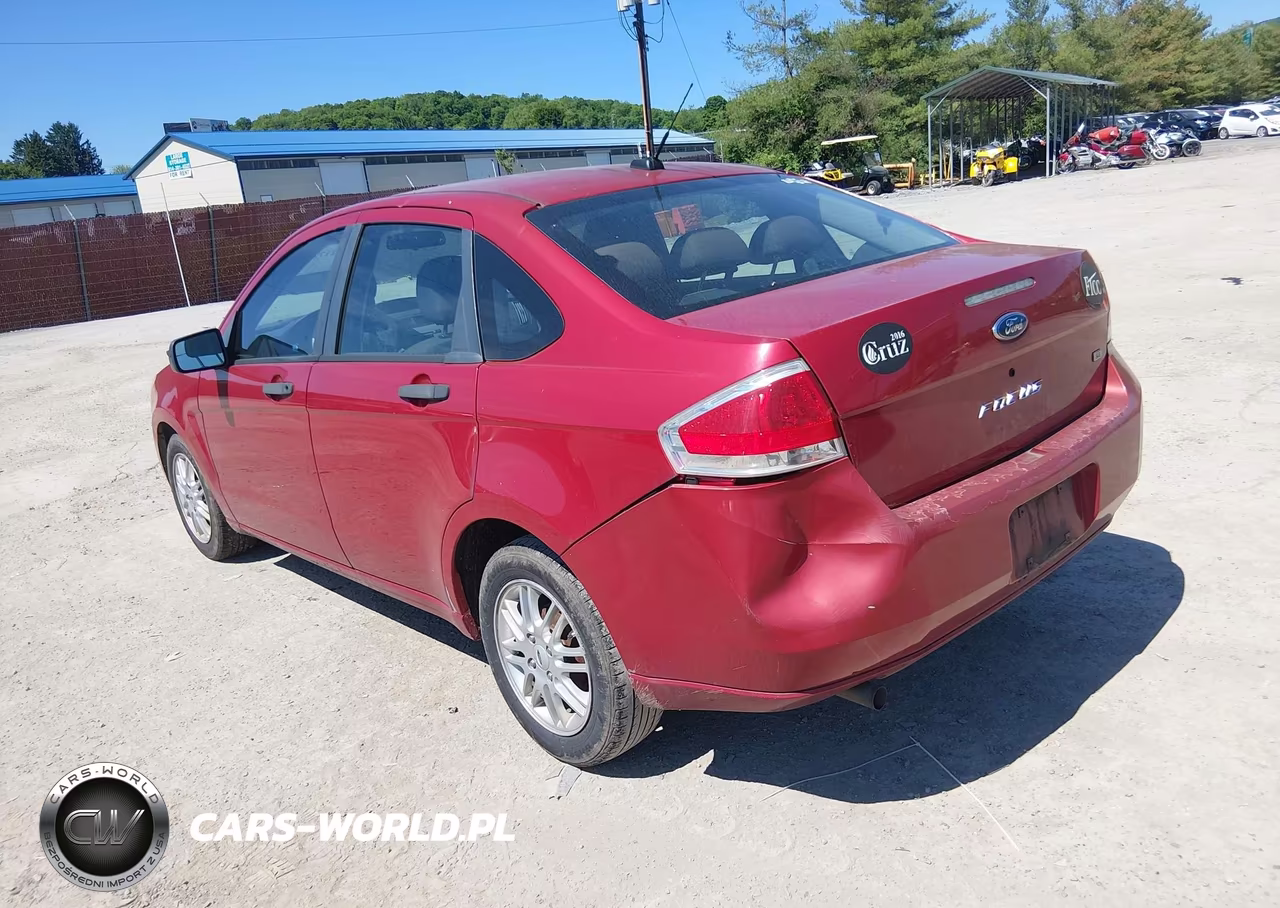 2009 Ford Focus Se VIN:1FAHP35NX9W172380 - 3