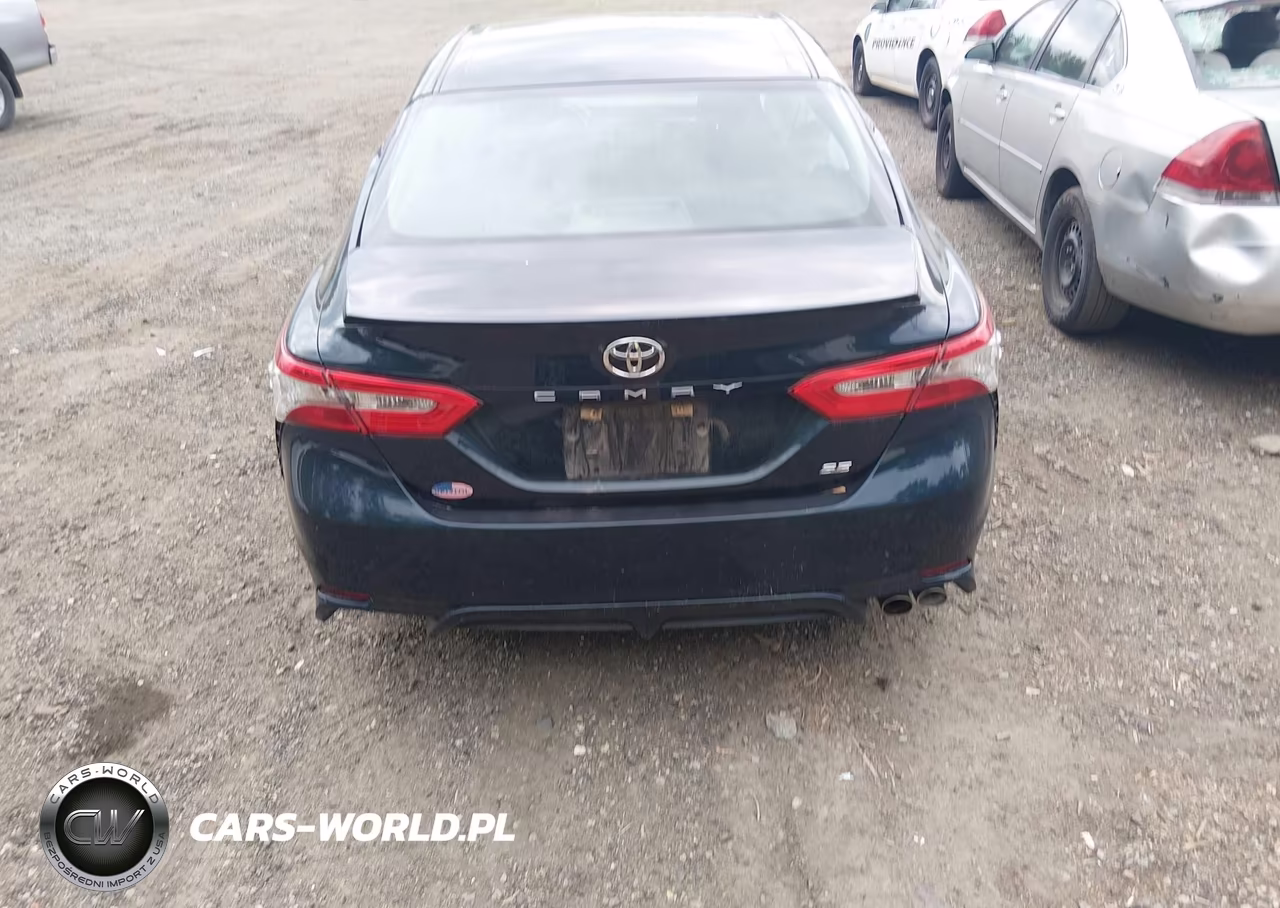 2018 Toyota Camry Se VIN:4T1B11HK0JU643570 - 16