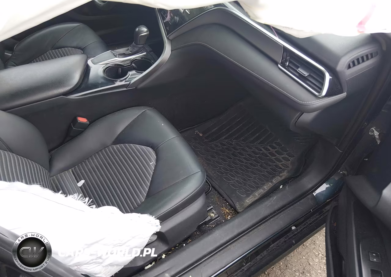 2018 Toyota Camry Se VIN:4T1B11HK0JU643570 - 5