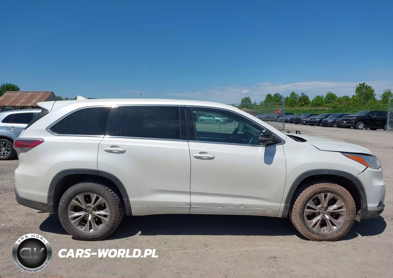 2016 Toyota Highlander Le Plus V6 VIN:5TDZKRFH7GS172326 - 13