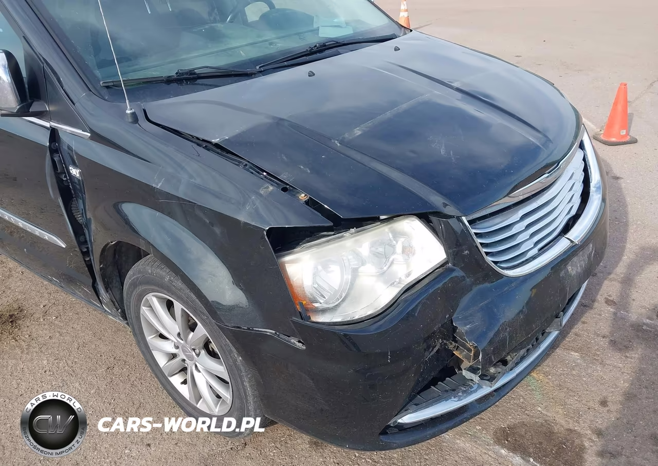 2014 Chrysler Town & Country Touring-L 30Th Anniversary VIN:2C4RC1CG2ER453305 - 6