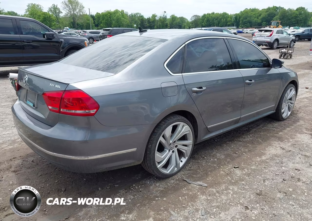 2014 Volkswagen Passat 2.0L Tdi Sel Premium VIN:1VWCN7A32EC120014 - 4
