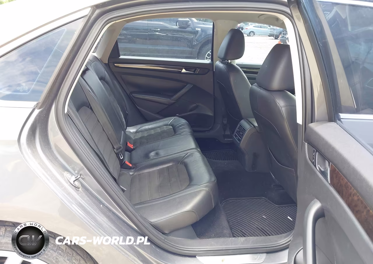 2014 Volkswagen Passat 2.0L Tdi Sel Premium VIN:1VWCN7A32EC120014 - 8