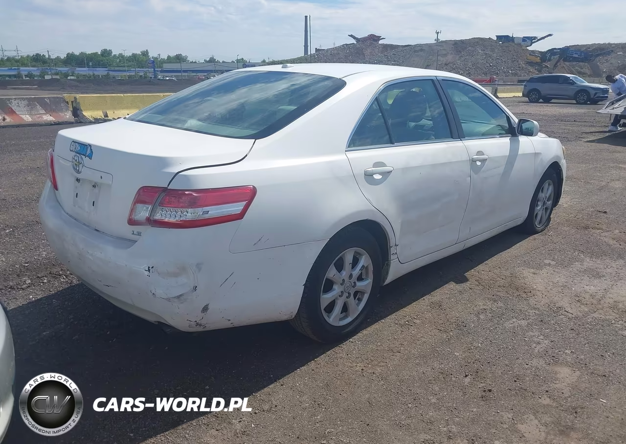 2011 Toyota Camry Le VIN:4T4BF3EKXBR141982 - 4