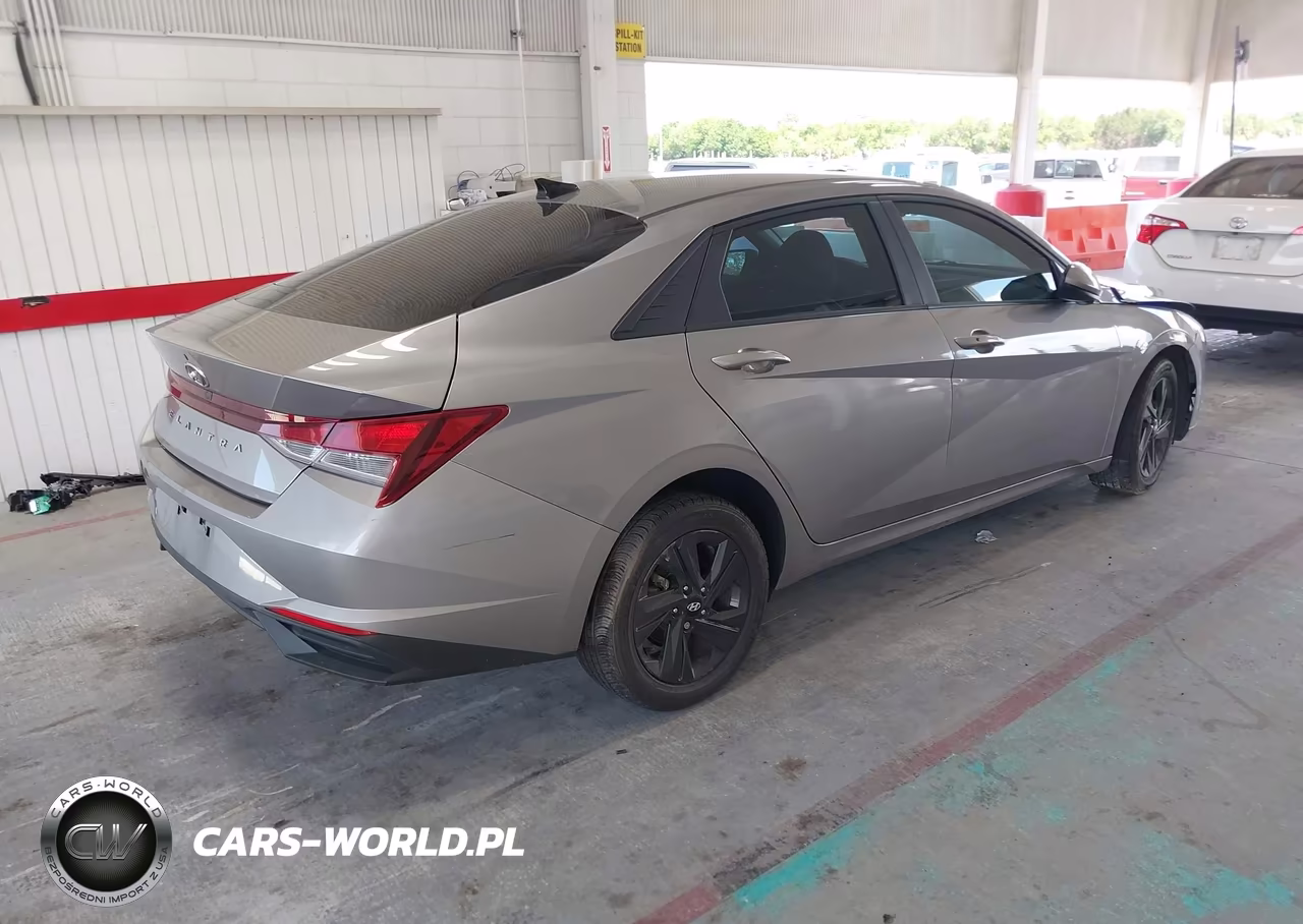 2022 Hyundai Elantra Sel VIN:KMHLS4AG9NU218282 - 4