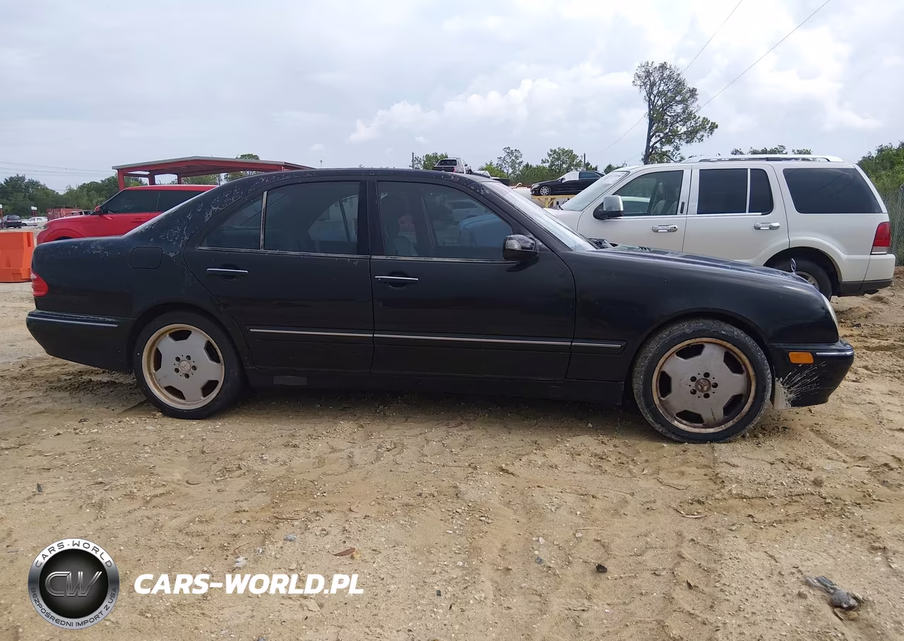 2001 Mercedes-Benz E-Class VIN:WDBJF70J71X060143 - 13