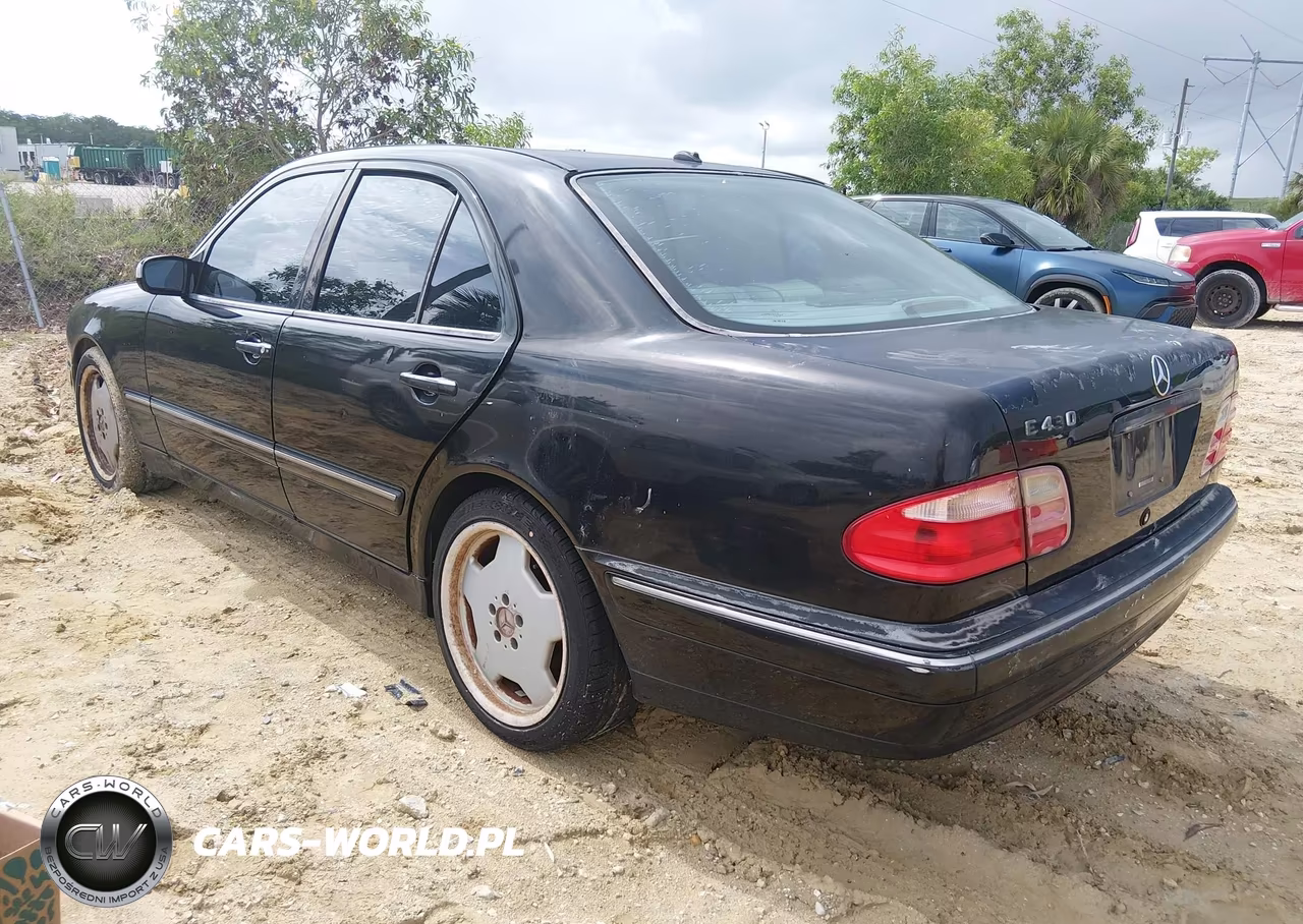2001 Mercedes-Benz E-Class VIN:WDBJF70J71X060143 - 3