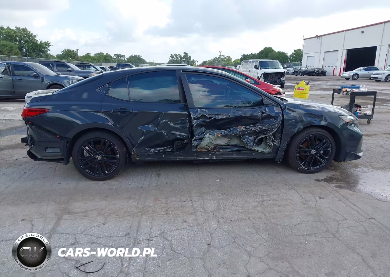 2026 Toyota Camry Se VIN:4T1DAACK0TU236108 - 13