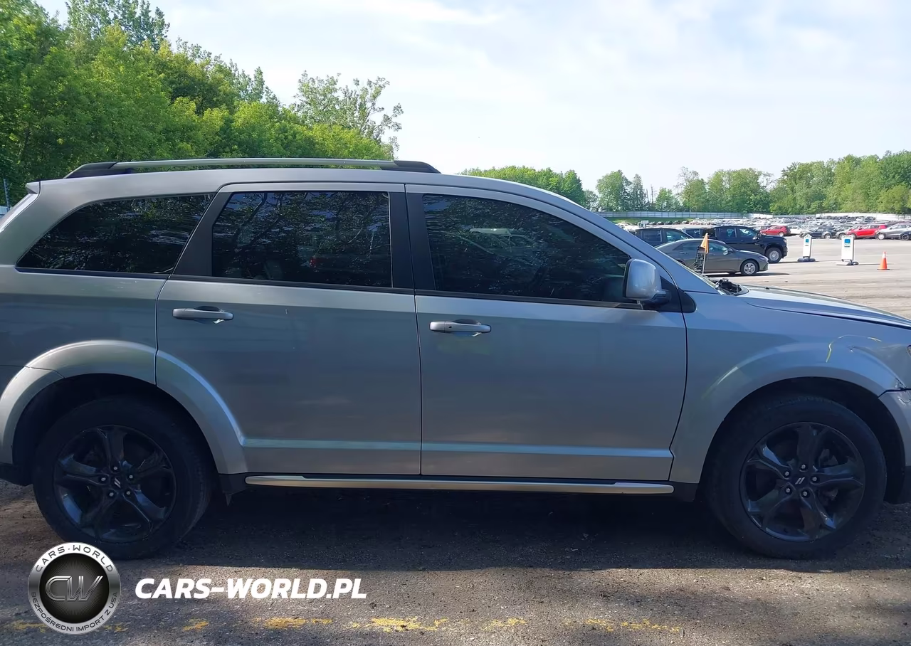 2020 Dodge Journey Crossroad VIN:3C4PDCGB6LT266657 - 13