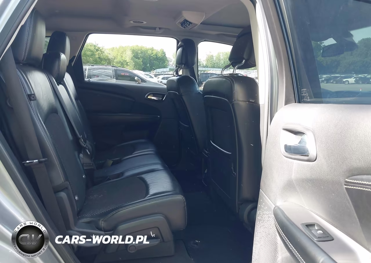 2020 Dodge Journey Crossroad VIN:3C4PDCGB6LT266657 - 8
