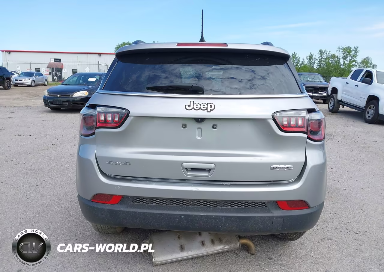 2022 Jeep Compass Latitude 4X4 VIN:3C4NJDBB2NT147987 - 16