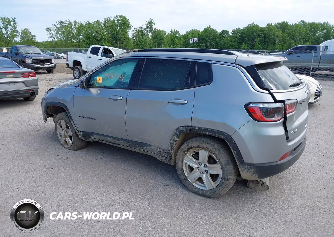 2022 Jeep Compass Latitude 4X4 VIN:3C4NJDBB2NT147987 - 3