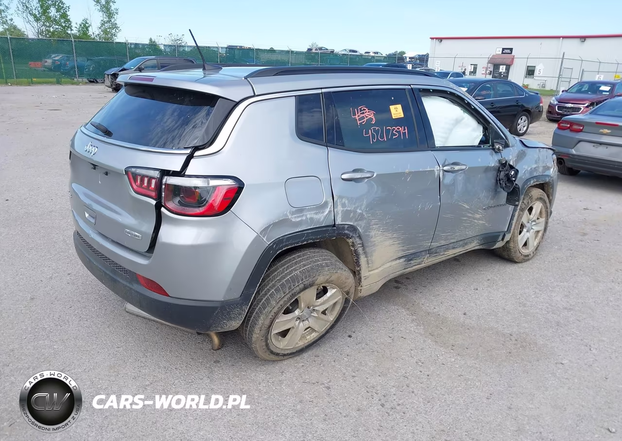 2022 Jeep Compass Latitude 4X4 VIN:3C4NJDBB2NT147987 - 4