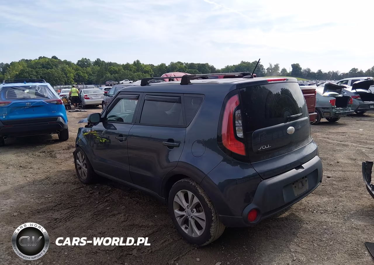 2015 Kia Soul + VIN:KNDJP3A50F7174601 - 3