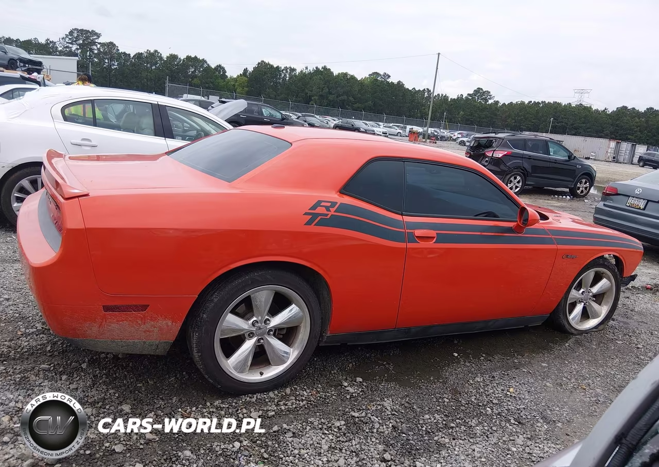 2013 Dodge Challenger R-T Classic VIN:2C3CDYBT2DH733812 - 14