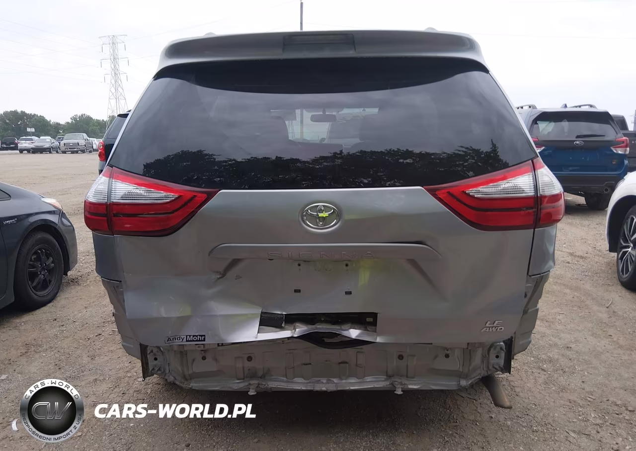 2017 Toyota Sienna Le 7 Passenger VIN:5TDJZ3DC1HS184146 - 17