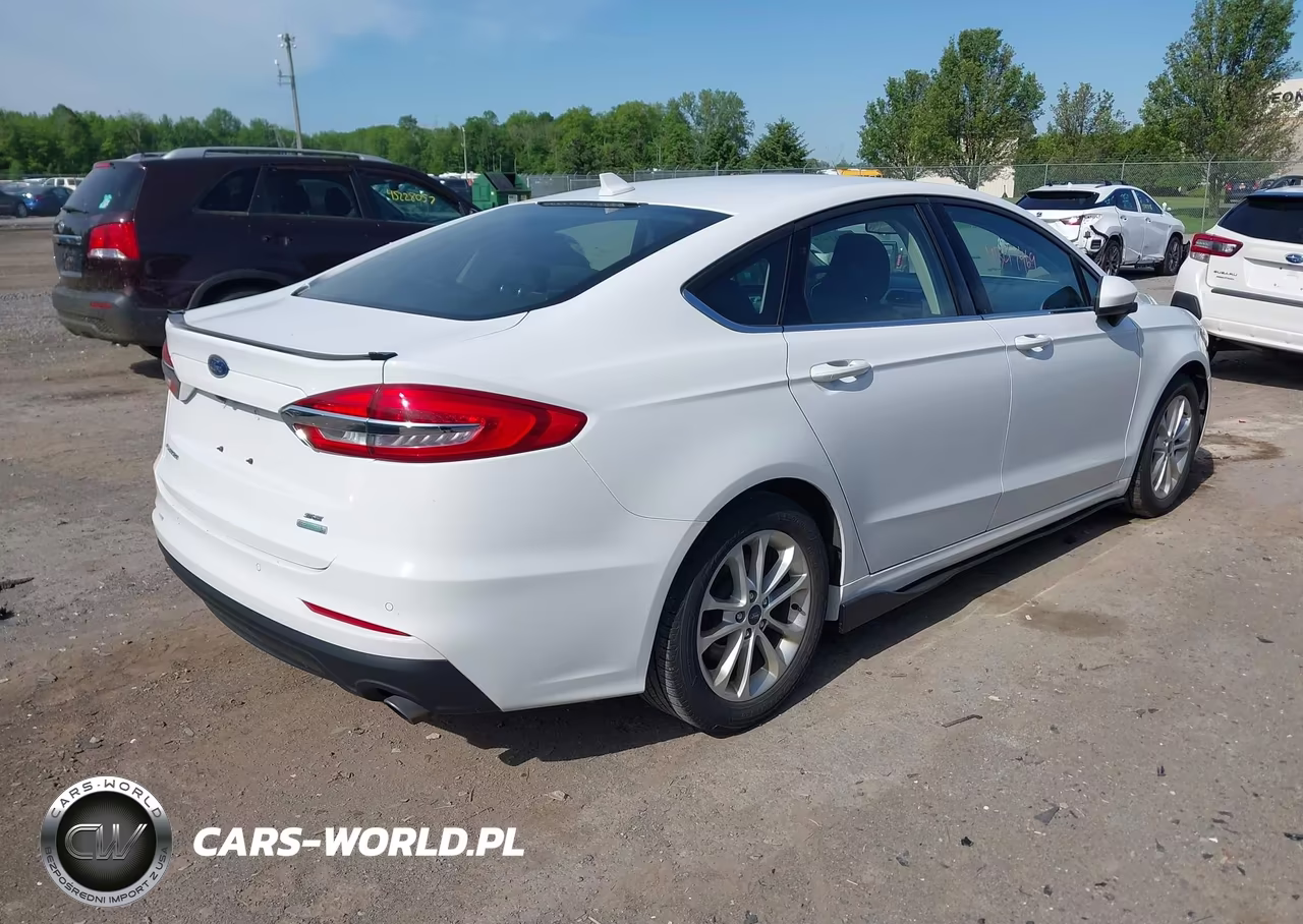 2019 Ford Fusion Se VIN:3FA6P0HD3KR128867 - 4