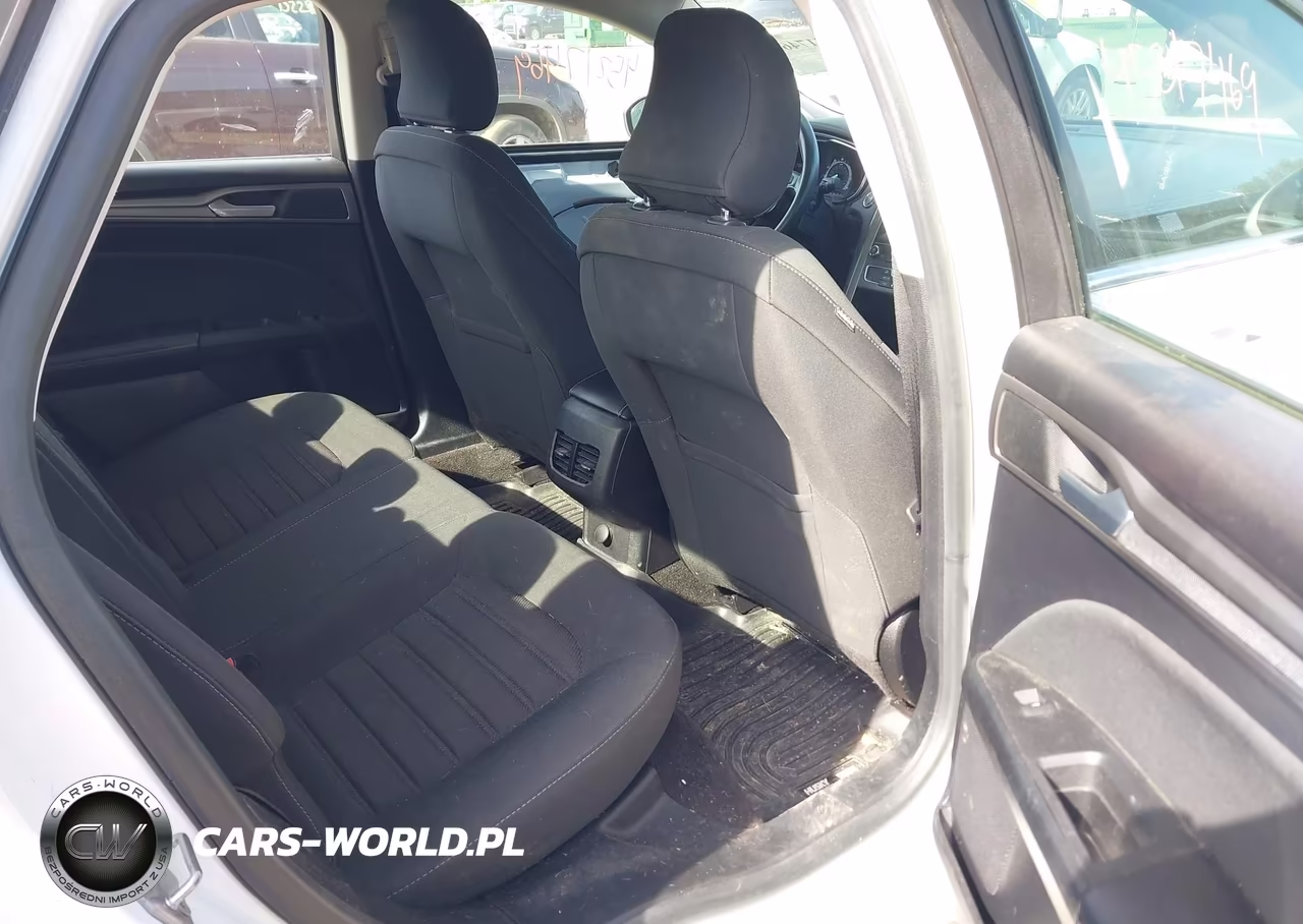 2019 Ford Fusion Se VIN:3FA6P0HD3KR128867 - 8