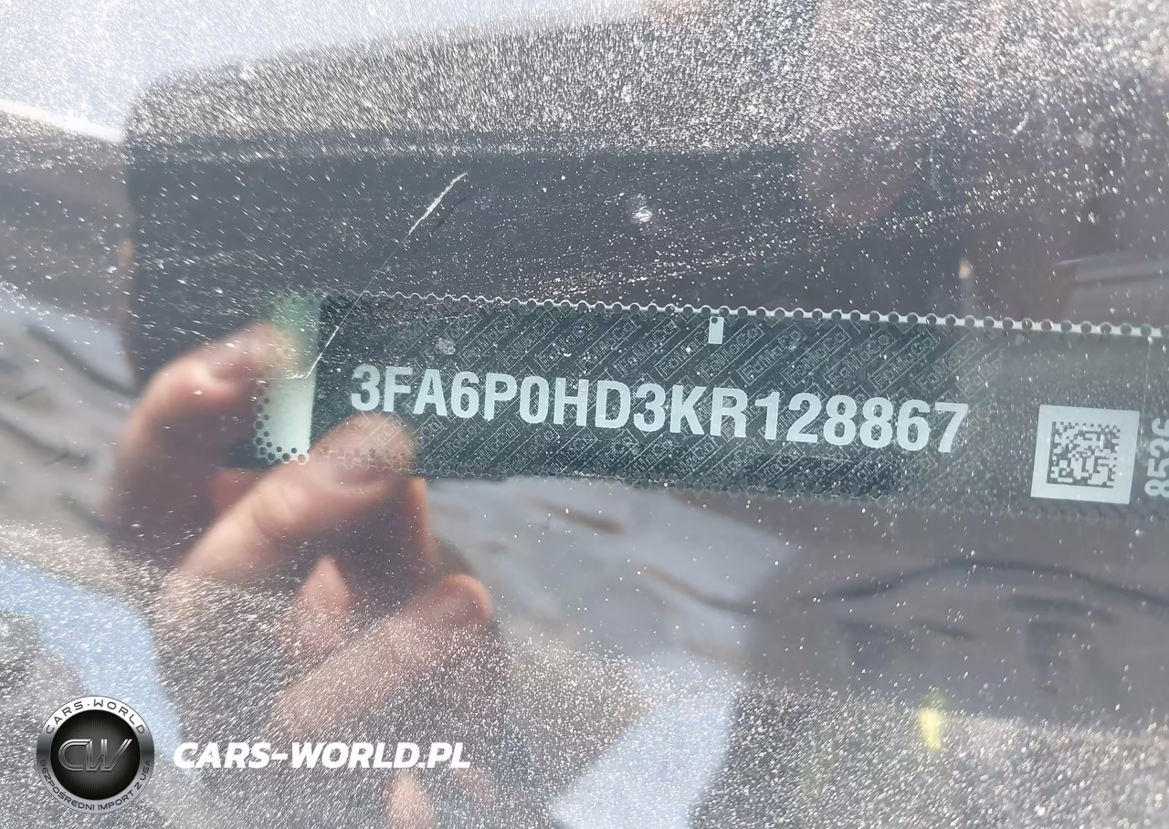 2019 Ford Fusion Se VIN:3FA6P0HD3KR128867 - 9