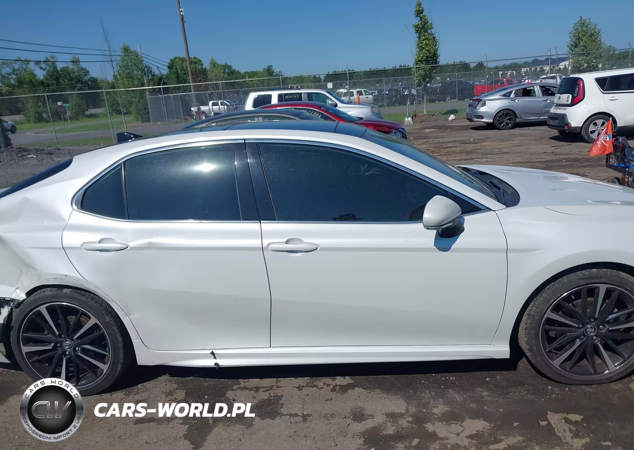 2020 Toyota Camry Xse VIN:4T1K61AK7LU303394 - 13