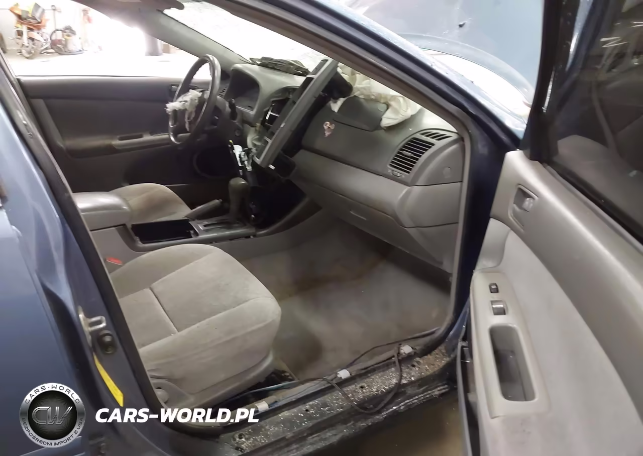 2003 Toyota Camry Le VIN:4T1BE30K63U783881 - 5