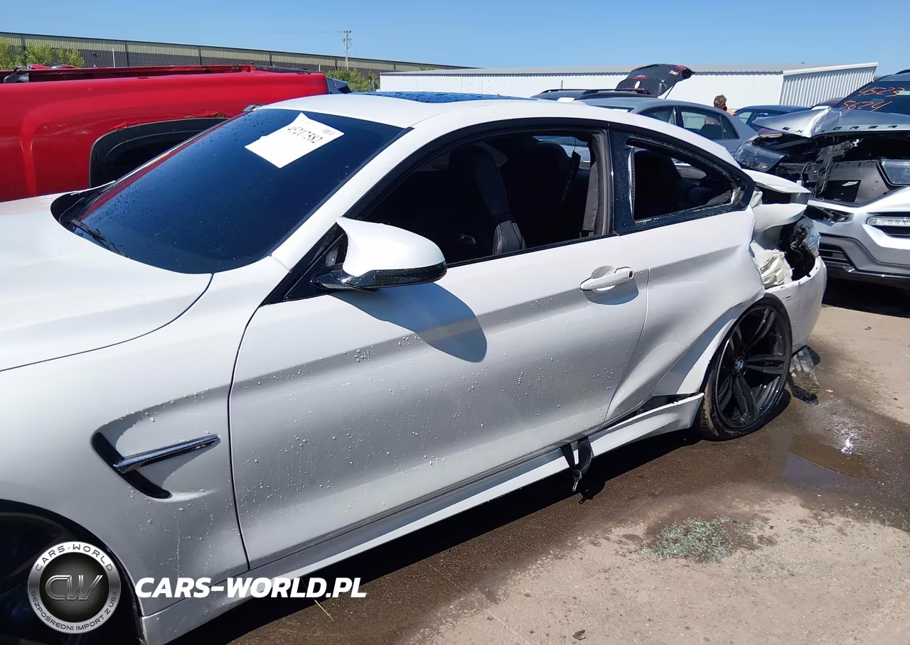 2015 BMW M4 VIN:WBS3R9C54FK331216 - 14