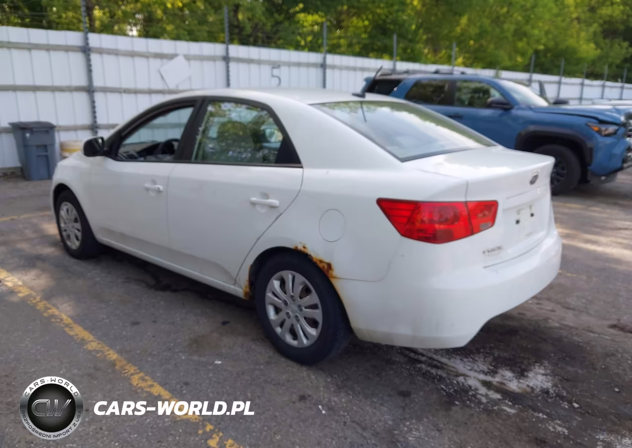 2010 Kia Forte Lx VIN:KNAFT4A20A5101694 - 3