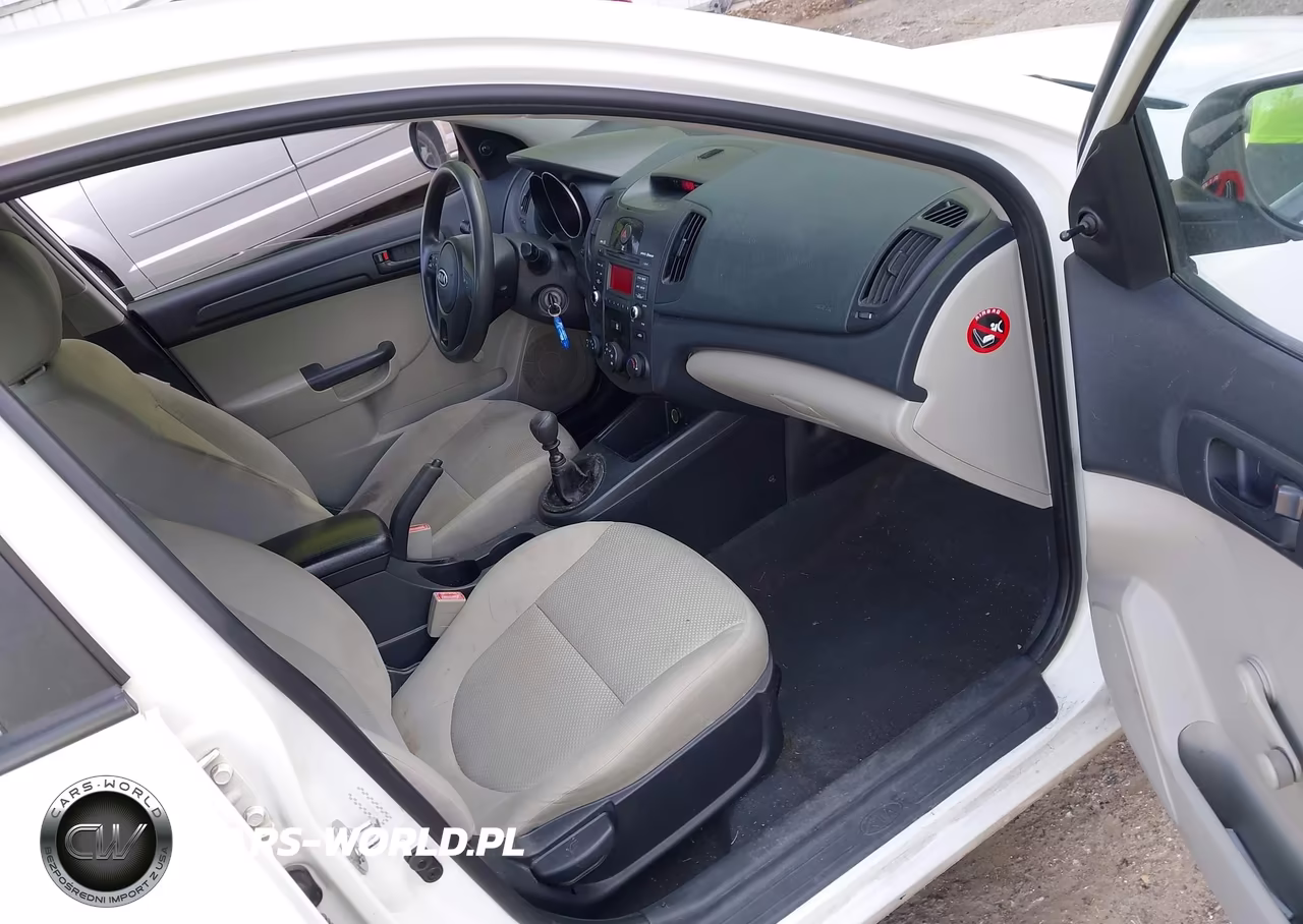 2010 Kia Forte Lx VIN:KNAFT4A20A5101694 - 5