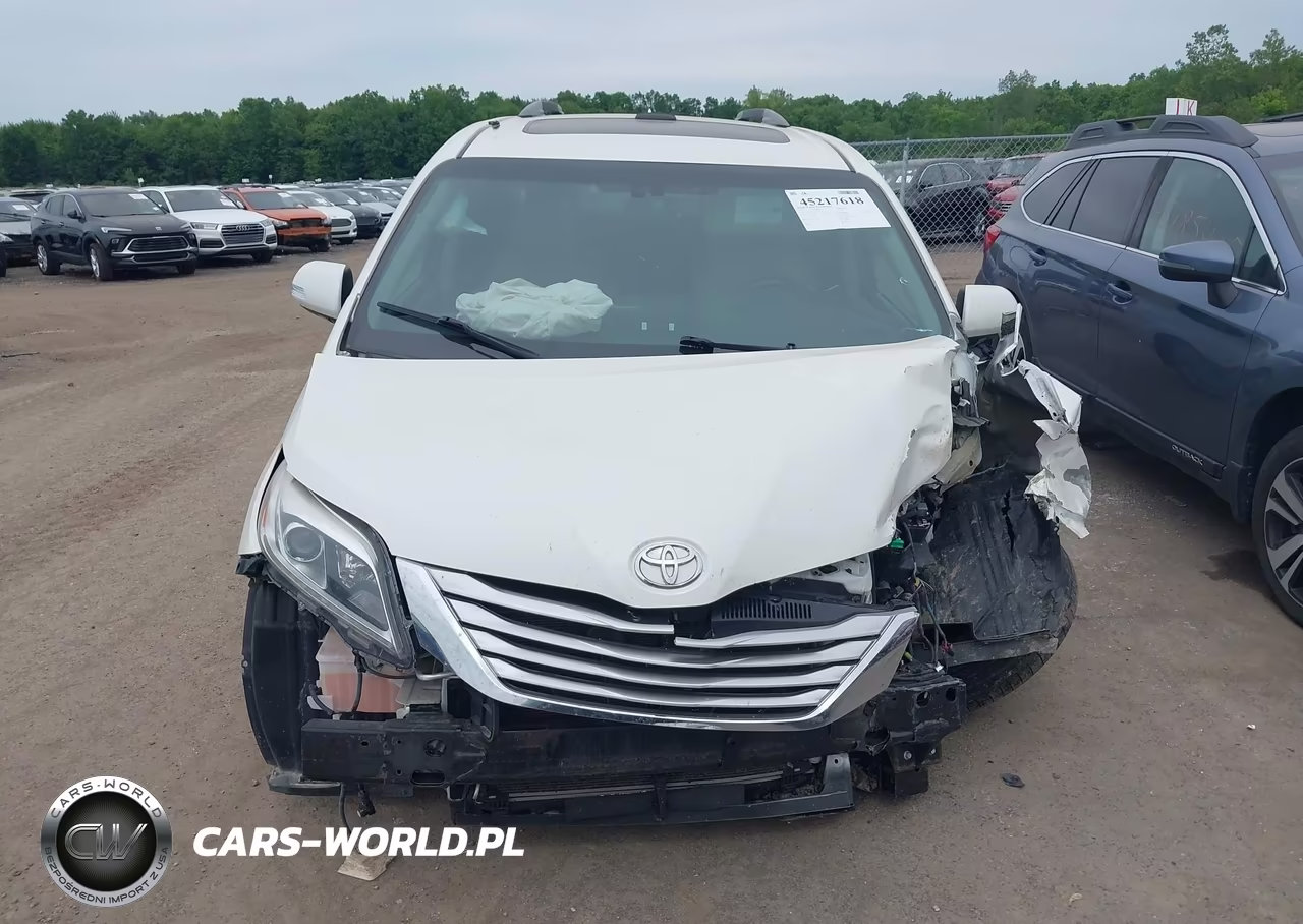 2017 Toyota Sienna Limited Premium 7 Passenger VIN:5TDDZ3DCXHS184787 - 13