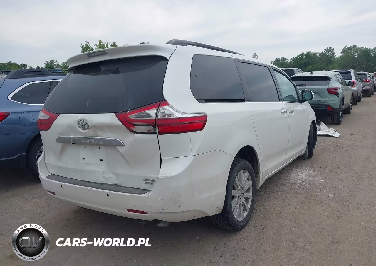 2017 Toyota Sienna Limited Premium 7 Passenger VIN:5TDDZ3DCXHS184787 - 4