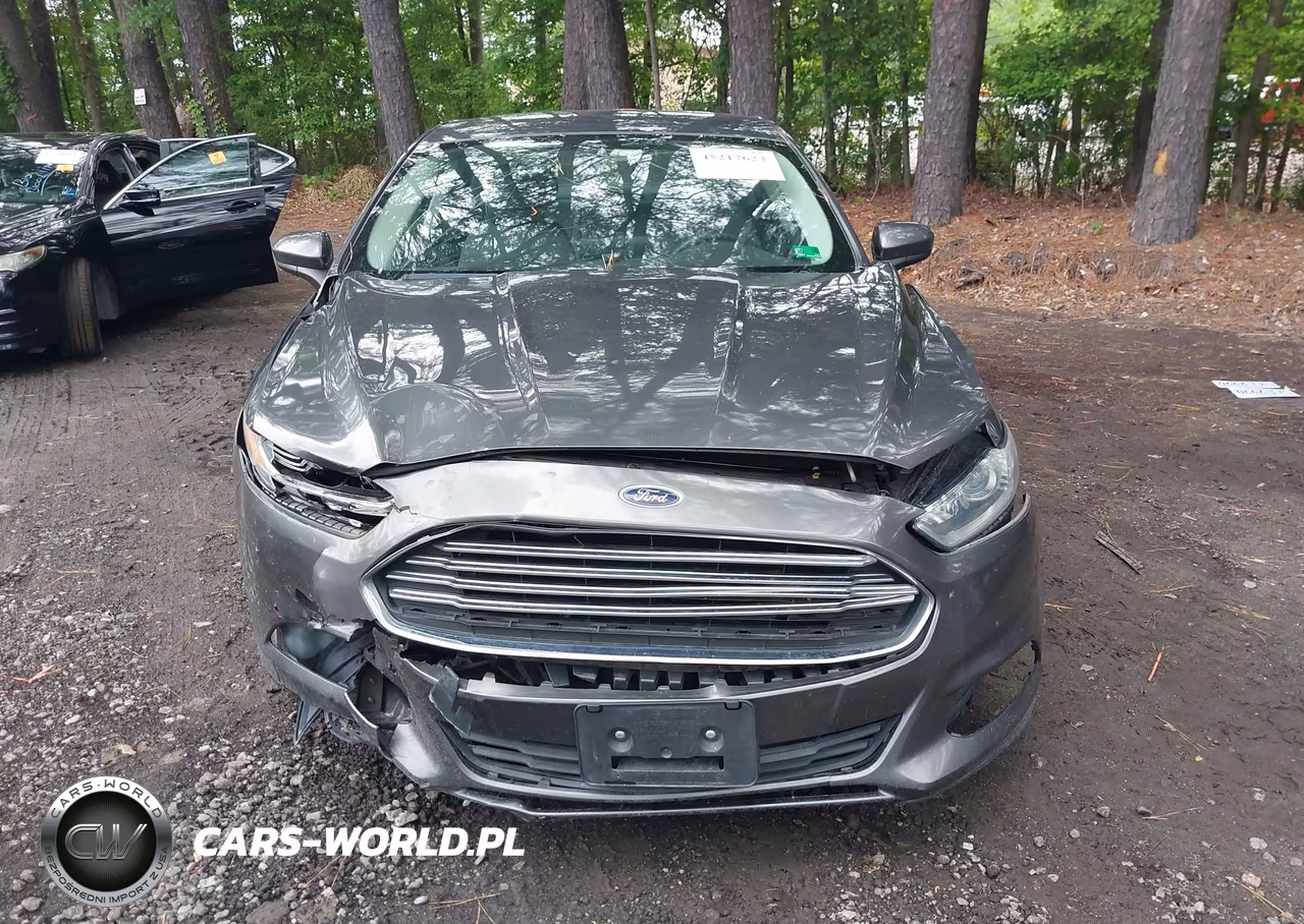 2015 Ford Fusion S VIN:3FA6P0G74FR273837 - 12