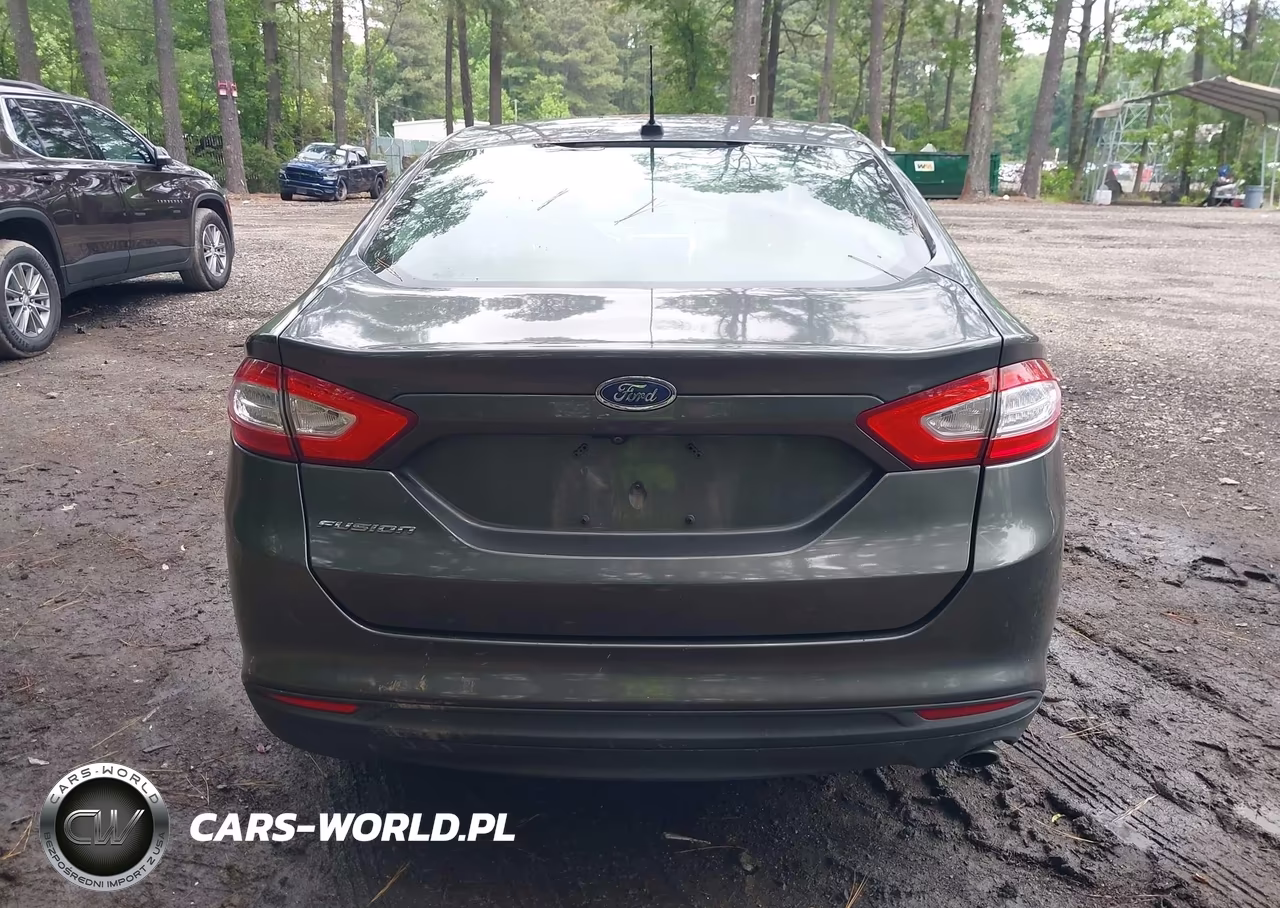 2015 Ford Fusion S VIN:3FA6P0G74FR273837 - 16