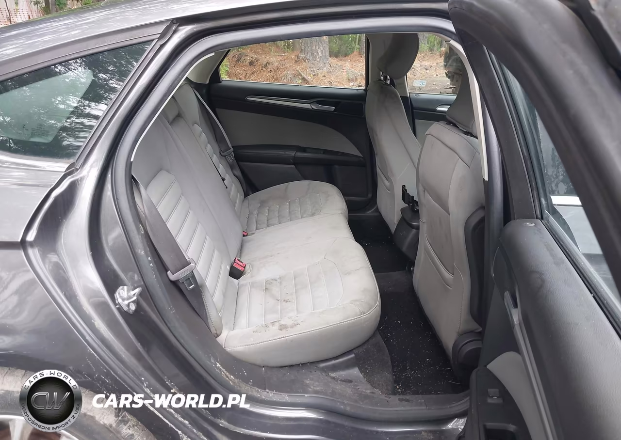 2015 Ford Fusion S VIN:3FA6P0G74FR273837 - 8
