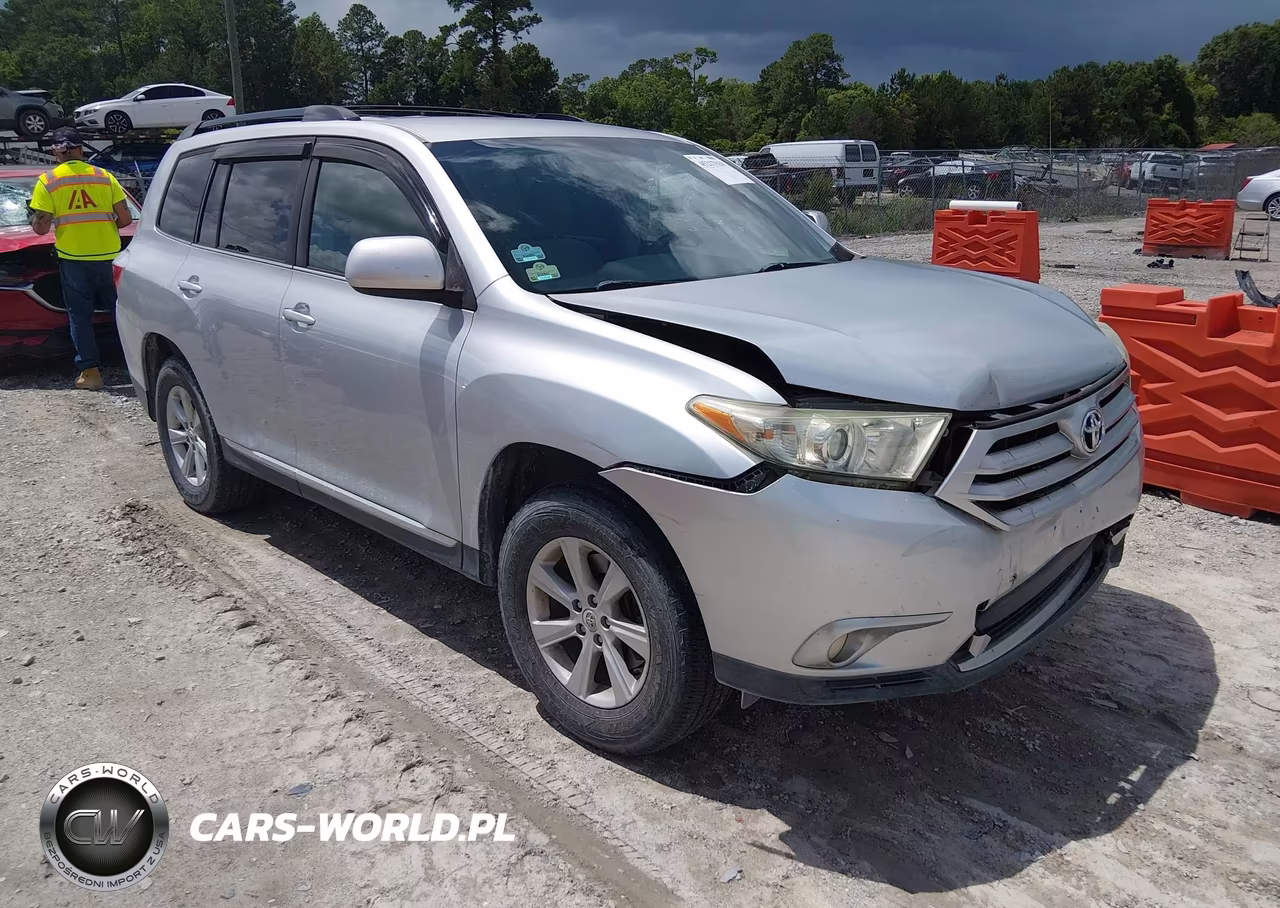 2011 Toyota Highlander Base V6 – zdjęcie 1 z 16