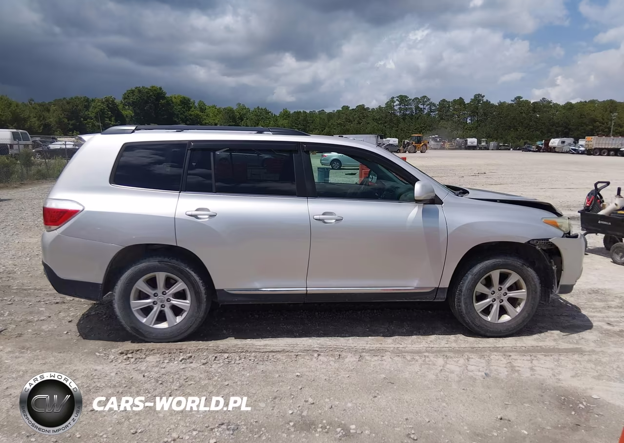 2011 Toyota Highlander Base V6 VIN:5TDZK3EH8BS041199 - 13