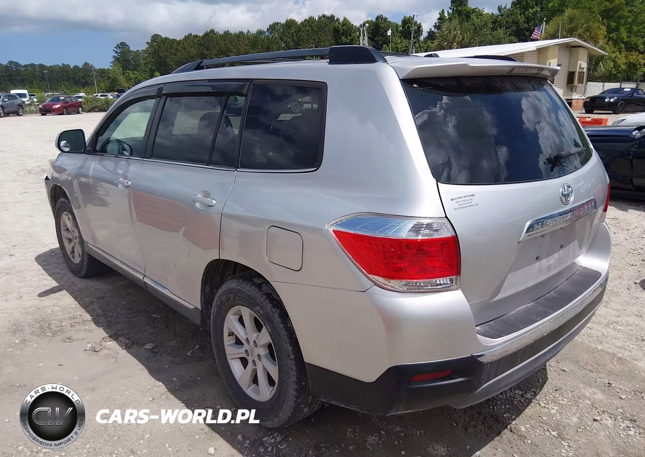 2011 Toyota Highlander Base V6 VIN:5TDZK3EH8BS041199 - 3