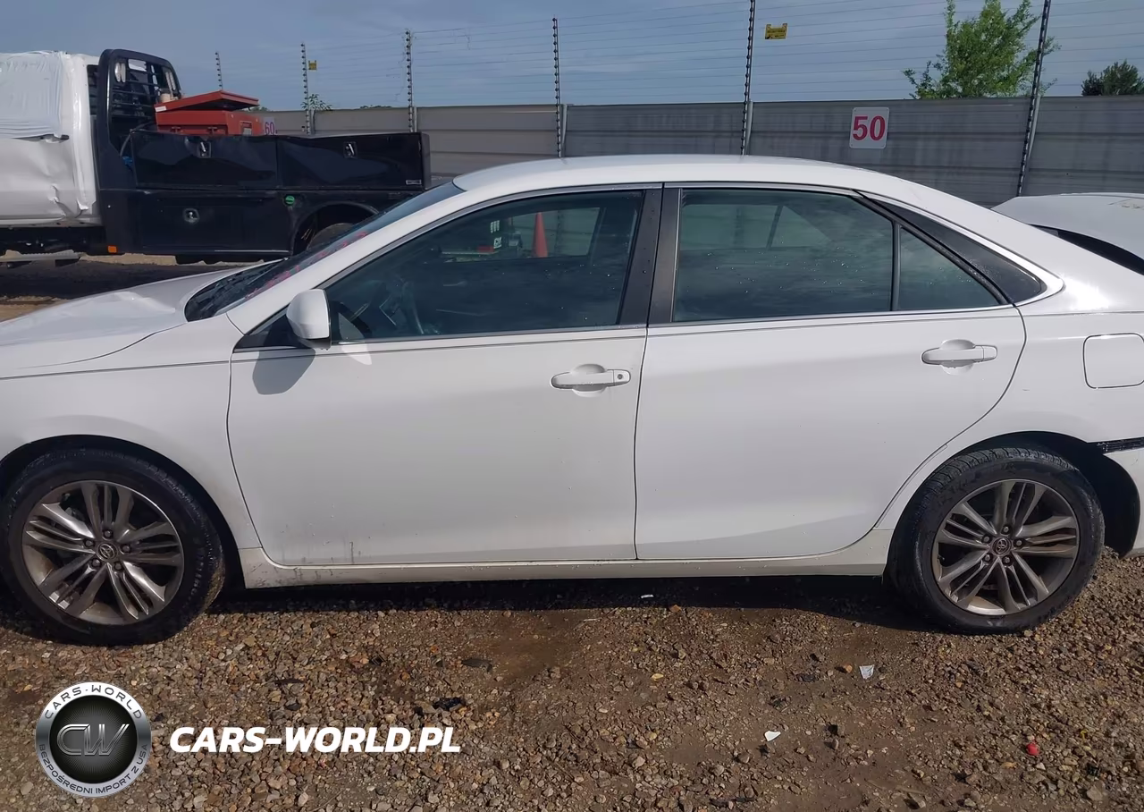 2015 Toyota Camry Se VIN:4T1BF1FK0FU919368 - 14